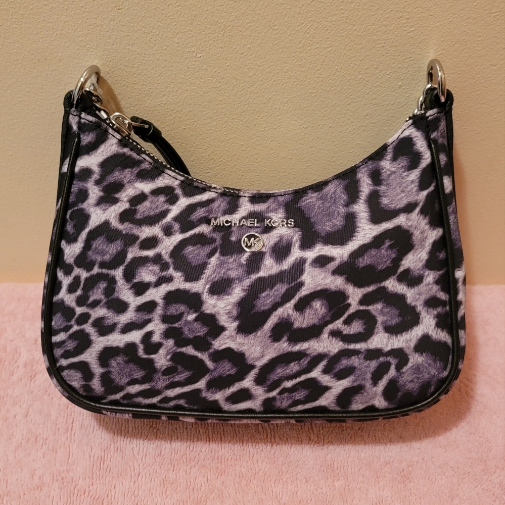 Micheal Kors Jet Set Charm Small Logo Shoulder Bag